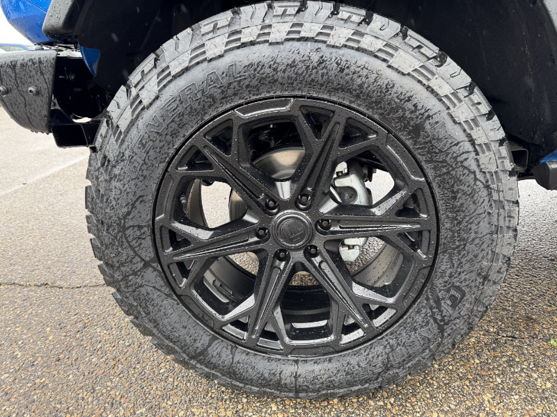 2025 Ford Bronco Big Bend photo 4