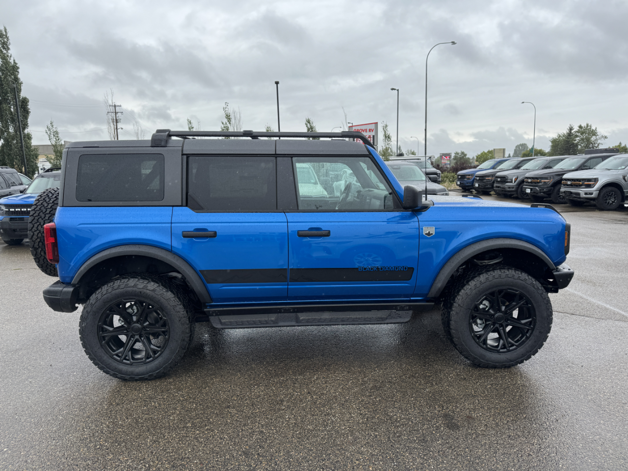 2025 Ford Bronco Big Bend photo 2