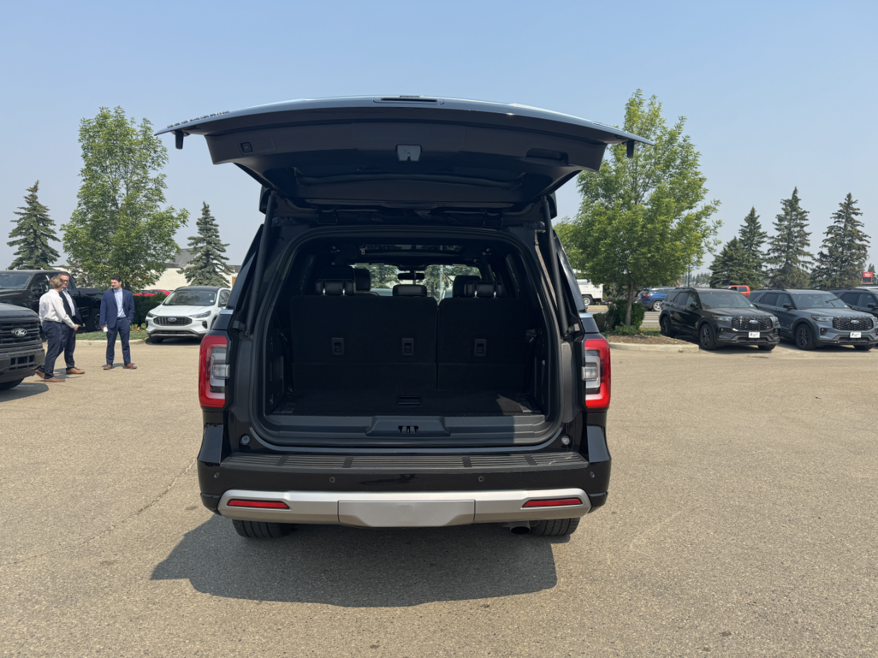 2022 Ford Expedition Platinum photo 4