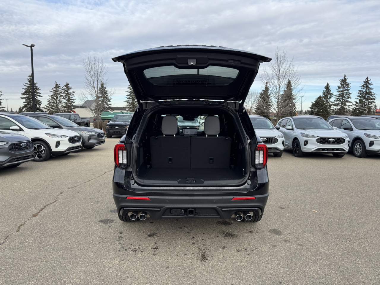 2026 Ford Explorer ST photo 2