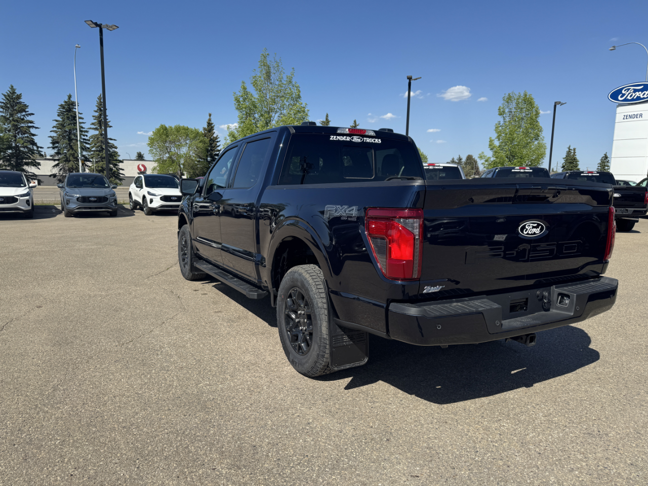 2025 Ford F-150 XLT photo 2