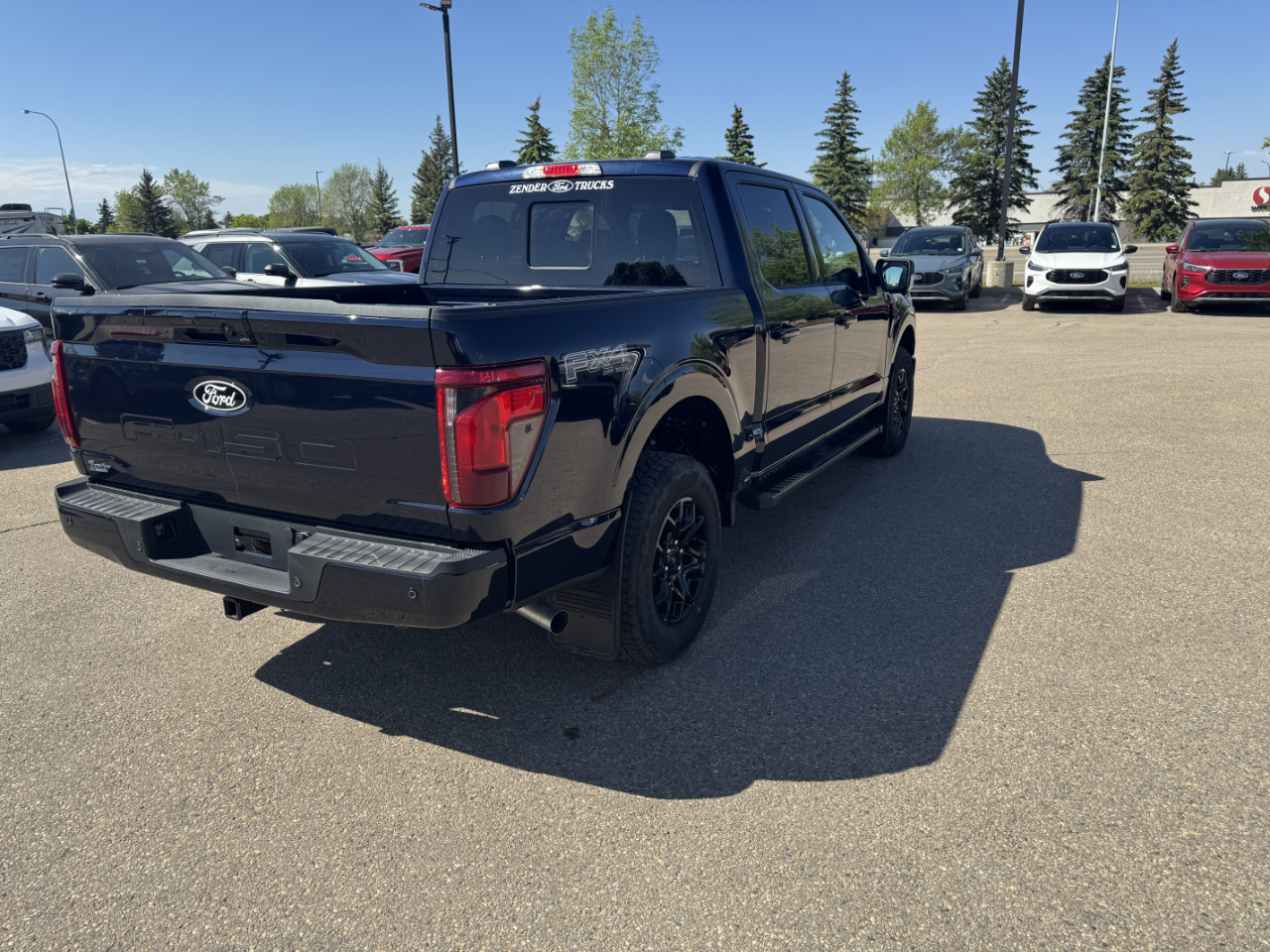 2025 Ford F-150 XLT photo 4