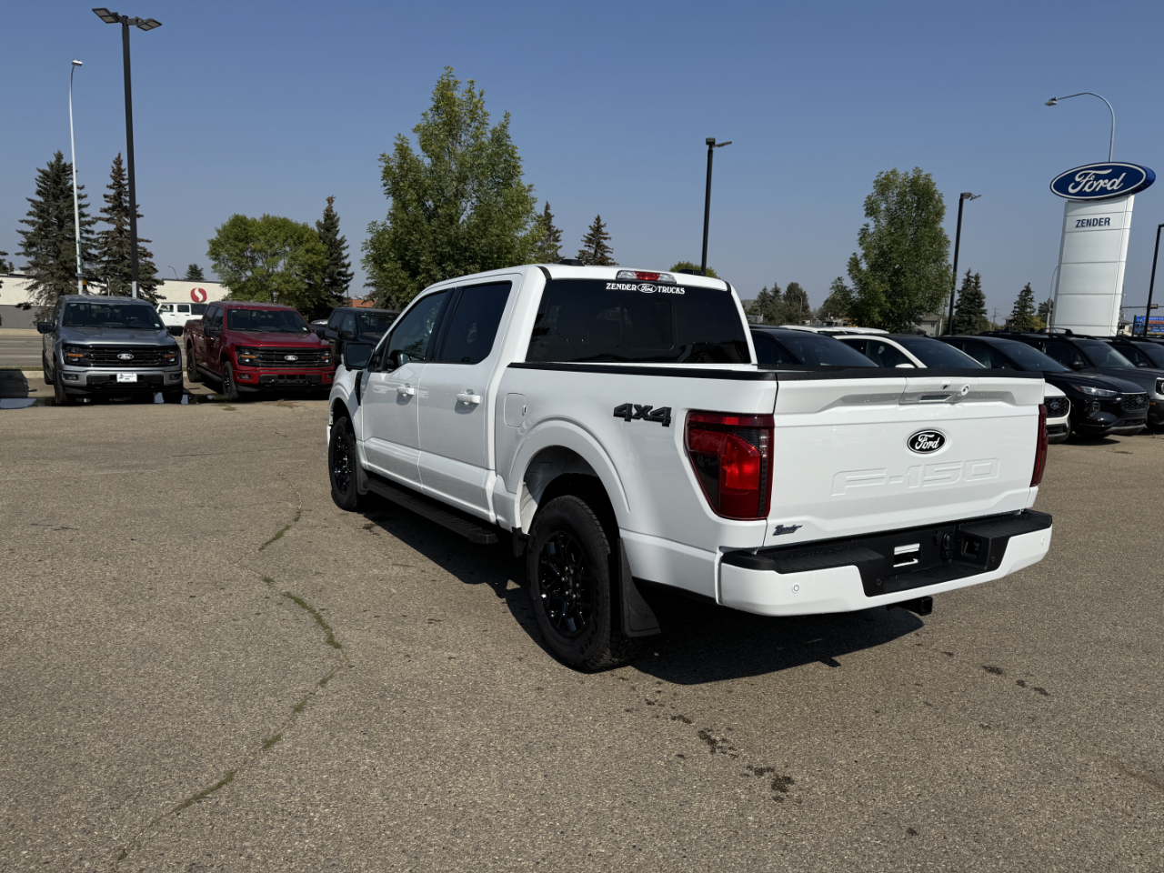 2025 Ford F-150 XLT photo 2