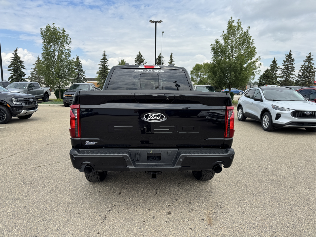 2025 Ford F-150 XLT photo 2