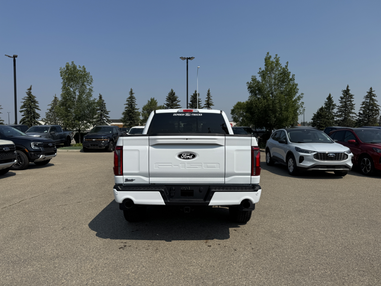 2025 Ford F-150 Lariat photo 3