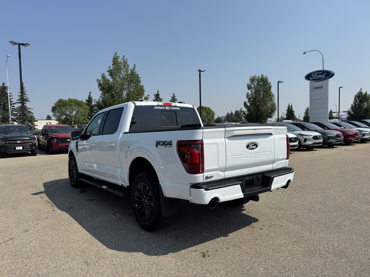 2025 Ford F-150 Lariat photo 2