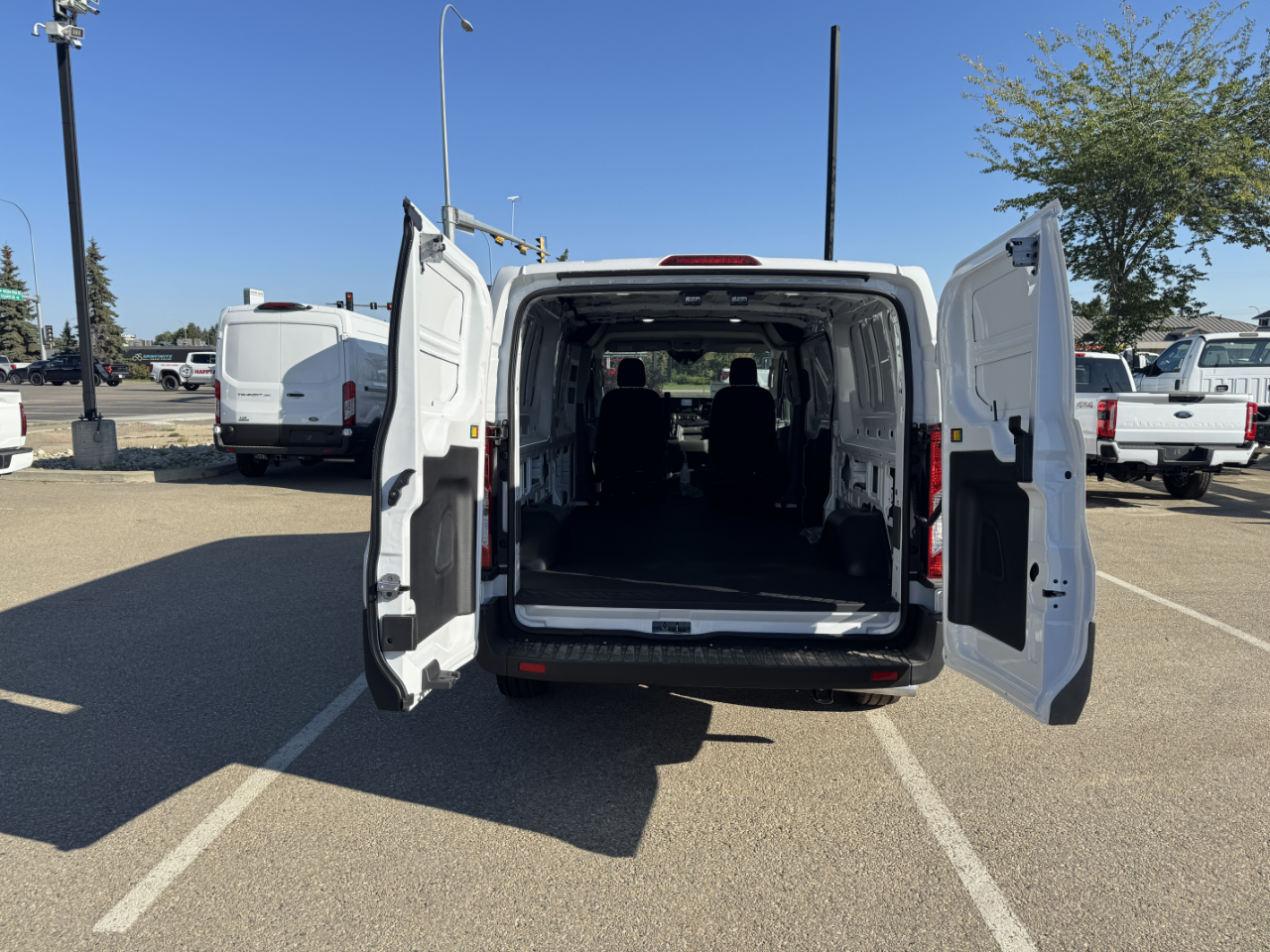 2025 Ford Transit Cargo Van photo 4