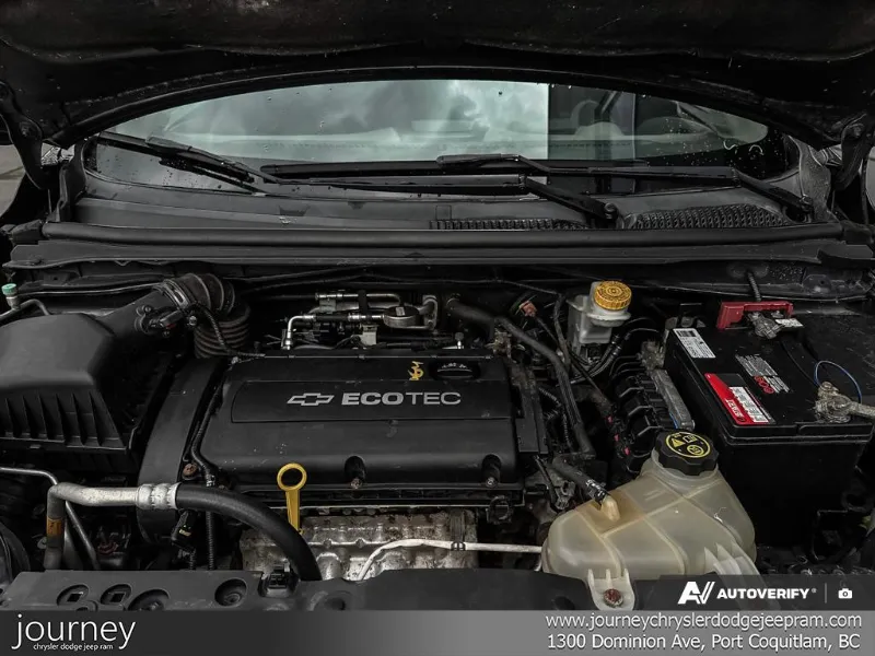 2015 CHEVROLET Sonic angle 9