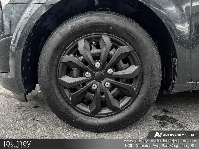 2015 CHEVROLET Sonic angle 6