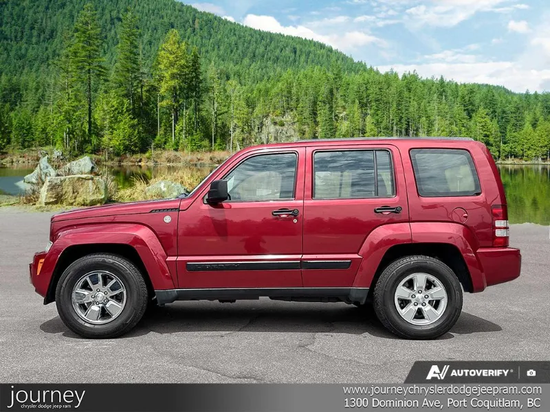2011 JEEP Liberty angle 3
