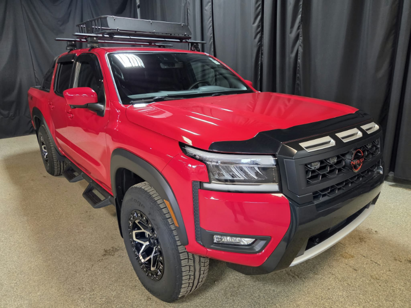 2025 Nissan Frontier PRO-4X Crew Cab 4WD
