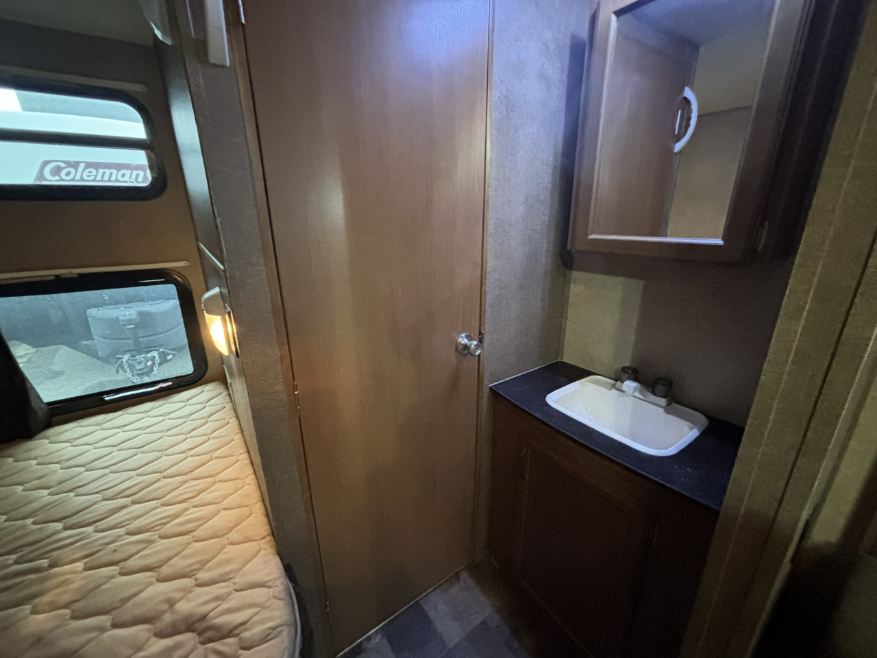 2014 STARCRAFT LAUNCH 26BHS for sale at Kelowna | Kelowna RVs and