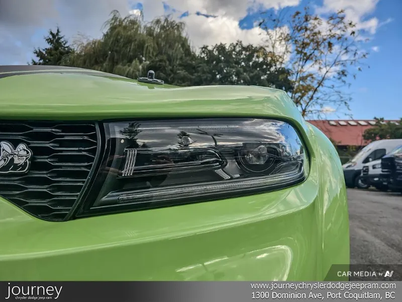 2023 Dodge Charger angle 9
