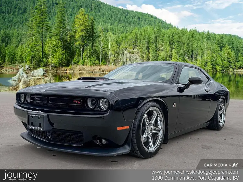 Dodge Challenger 392 Hemi Scat Pack Shaker RWD