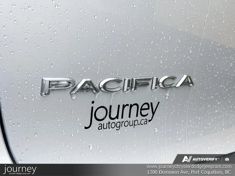 2024 CHRYSLER Pacifica angle 9