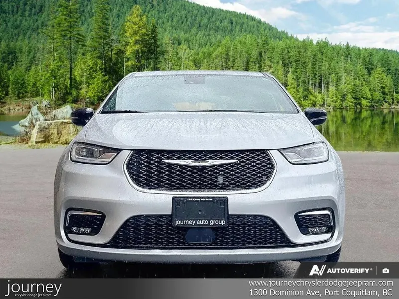 2024 CHRYSLER Pacifica angle 2