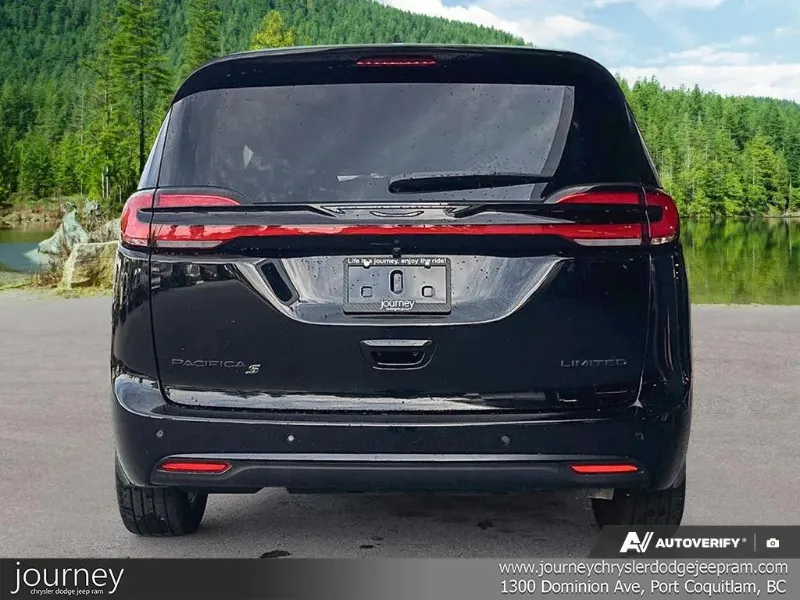 2027 CHRYSLER Pacifica angle 5