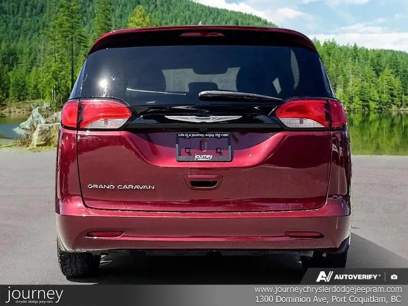 2023 CHRYSLER Grand Caravan angle 5