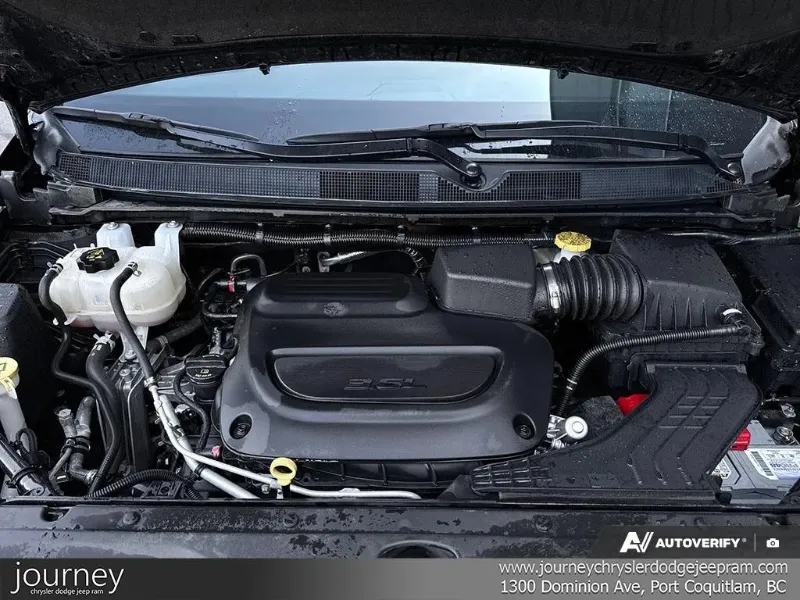2025 CHRYSLER Grand Caravan angle 10