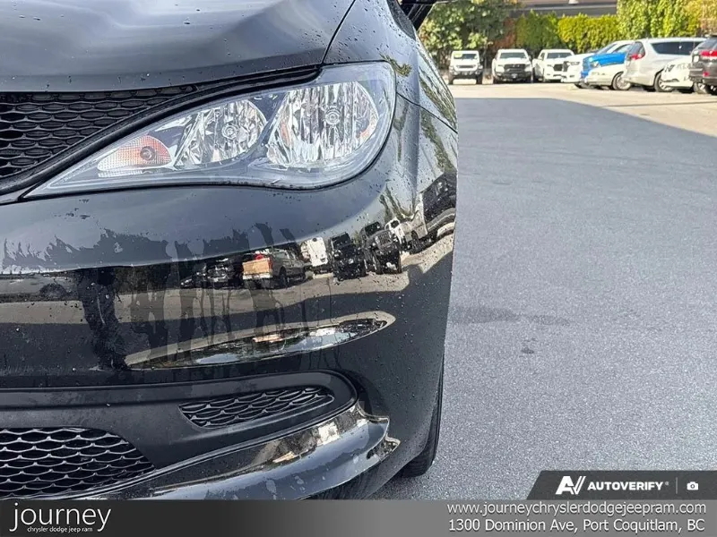 2025 CHRYSLER Grand Caravan angle 8
