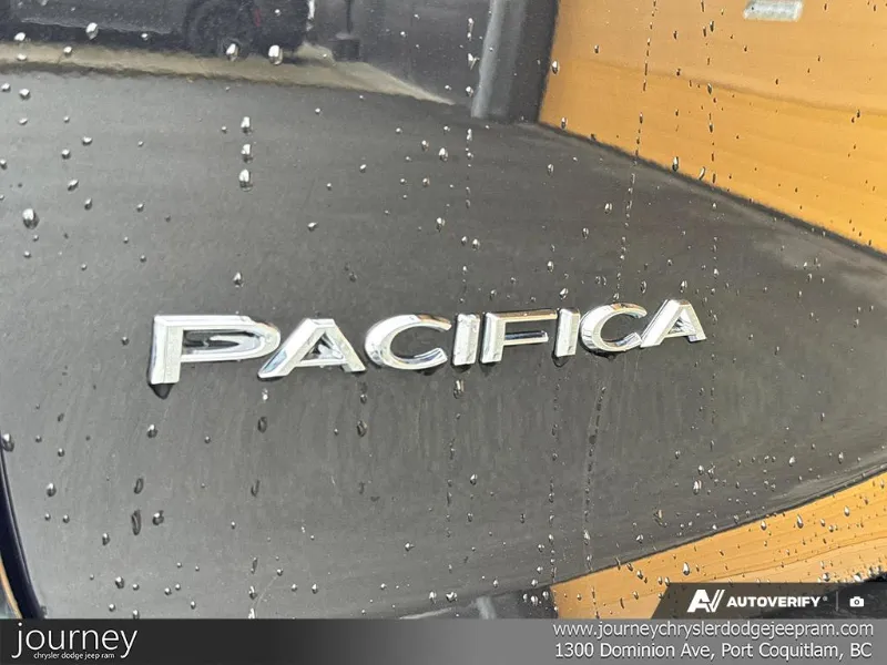 2025 CHRYSLER Pacifica angle 8