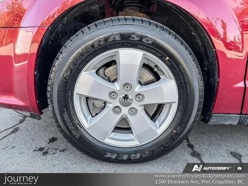 2015 DODGE Grand Caravan angle 6