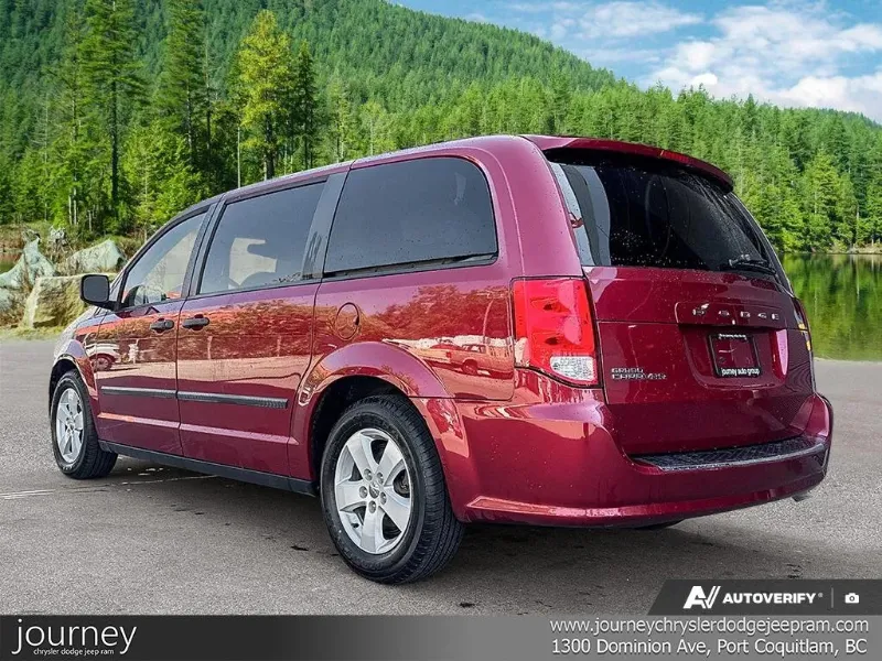 2015 DODGE Grand Caravan angle 4