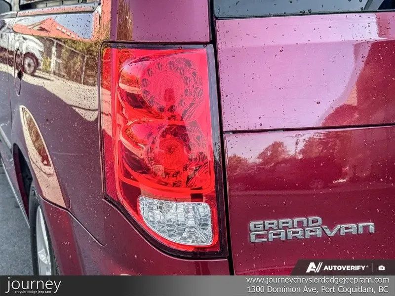 2015 DODGE Grand Caravan angle 10