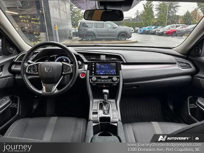 2018 HONDA Civic Sedan angle 9