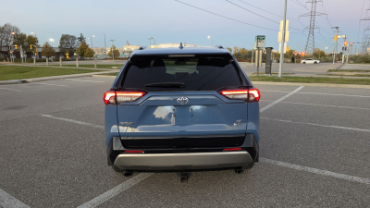 2025 Toyota RAV4 Hybrid SE  at Alfa Romeo of Winnipeg Winnipeg MB thumbnail 6