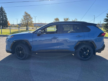 2024 Toyota RAV4 Hybrid   at Alfa Romeo of Winnipeg Winnipeg MB thumbnail 3