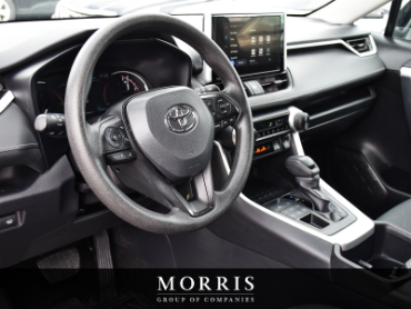 2025 Toyota RAV4   at Alfa Romeo of Winnipeg Winnipeg Manitoba thumbnail 11