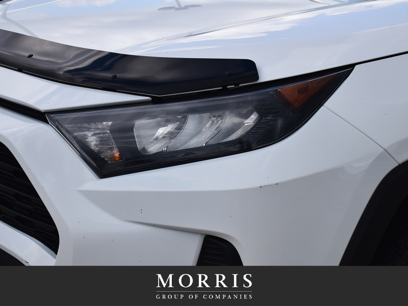 2021 Toyota RAV4 Hybrid LE  at Alfa Romeo of Winnipeg Winnipeg Manitoba (Image 6/23)