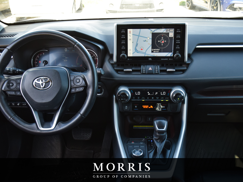 2021 Toyota RAV4   at Alfa Romeo of Winnipeg Winnipeg Manitoba (Image 16/27)