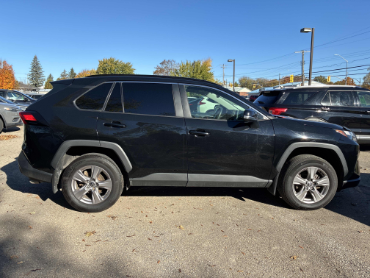 2023 Toyota RAV4 XLE  at Alfa Romeo of Winnipeg Winnipeg MB thumbnail 3