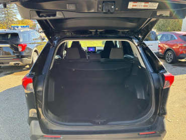 2023 Toyota RAV4 XLE  at Alfa Romeo of Winnipeg Winnipeg MB thumbnail 10