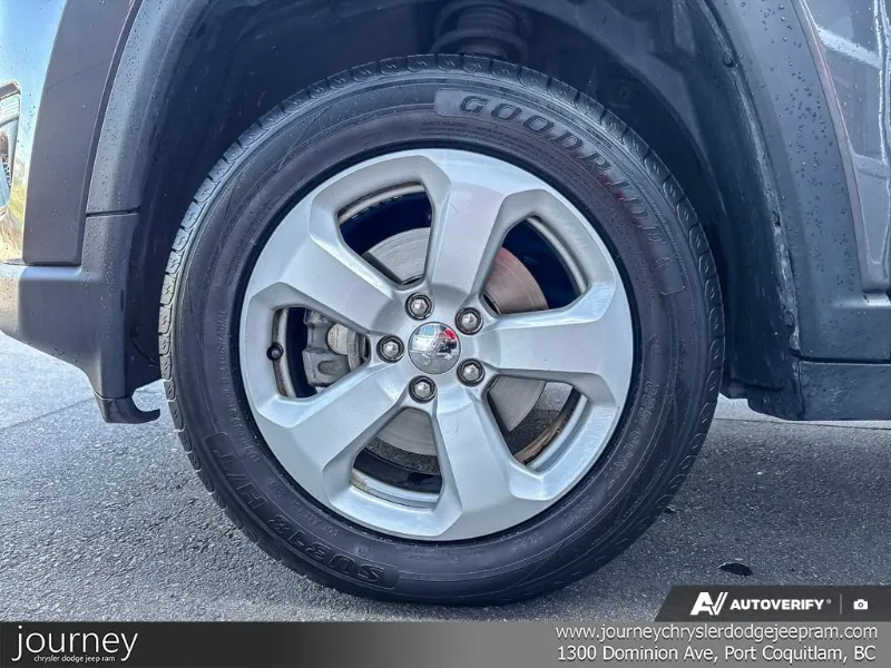2019 JEEP Compass angle 6