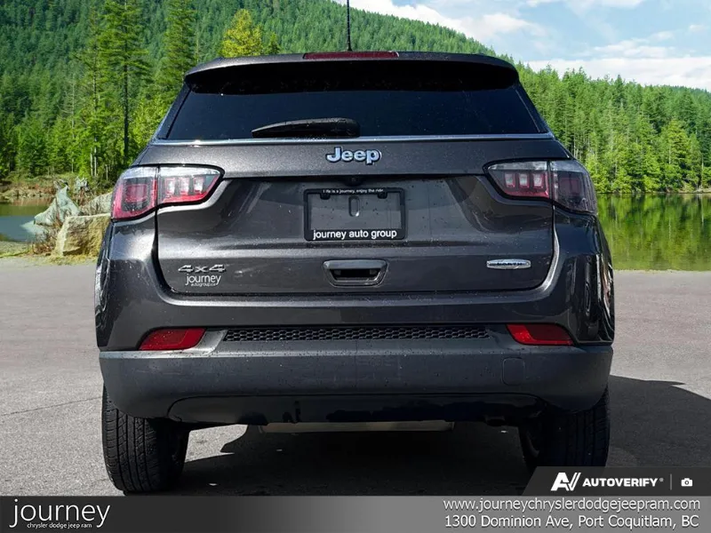 2019 JEEP Compass angle 5