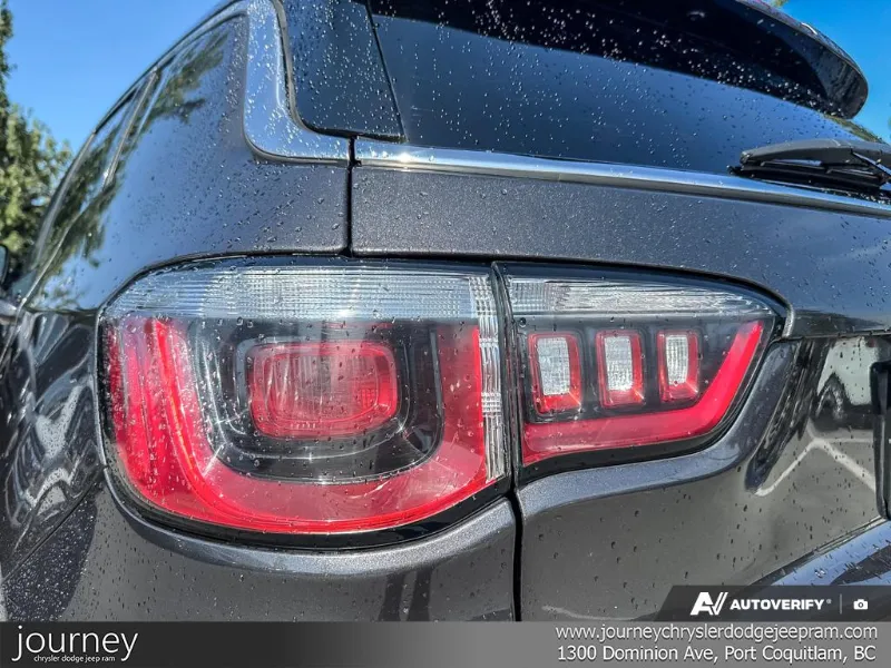 2019 JEEP Compass angle 10