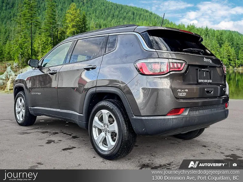 2018 Jeep Compass angle 4
