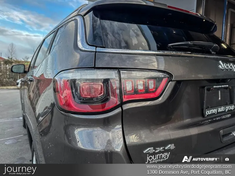 2018 Jeep Compass angle 10
