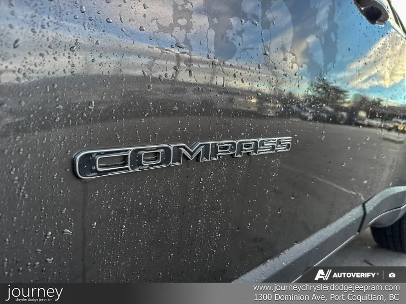 2018 Jeep Compass angle 8