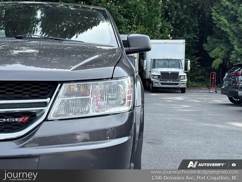 2015 DODGE Journey angle 7