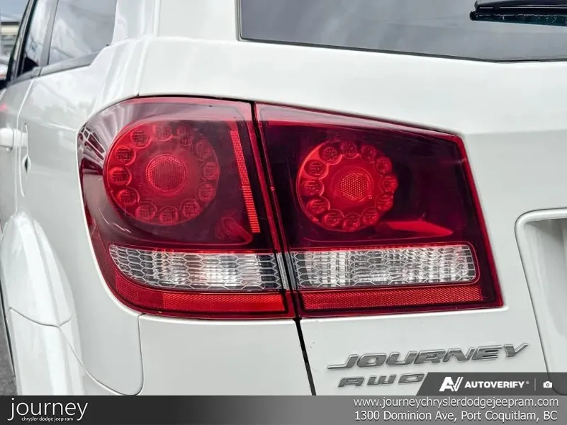 2017 DODGE Journey angle 9