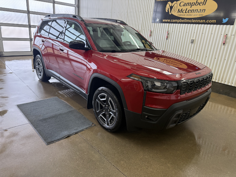 Jeep Cherokee Laredo 4WD 2026