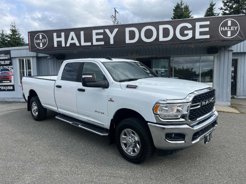 White 2024 RAM 3500 Pickup Truck Four-Wheel Drive 6-Speed Automatic