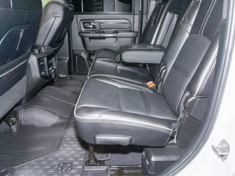 2024 RAM 3500 Limited at WOODGROVE CHRYSLER DODGE JEEP RAM Nanaimo British Columbia (Image 21/28)