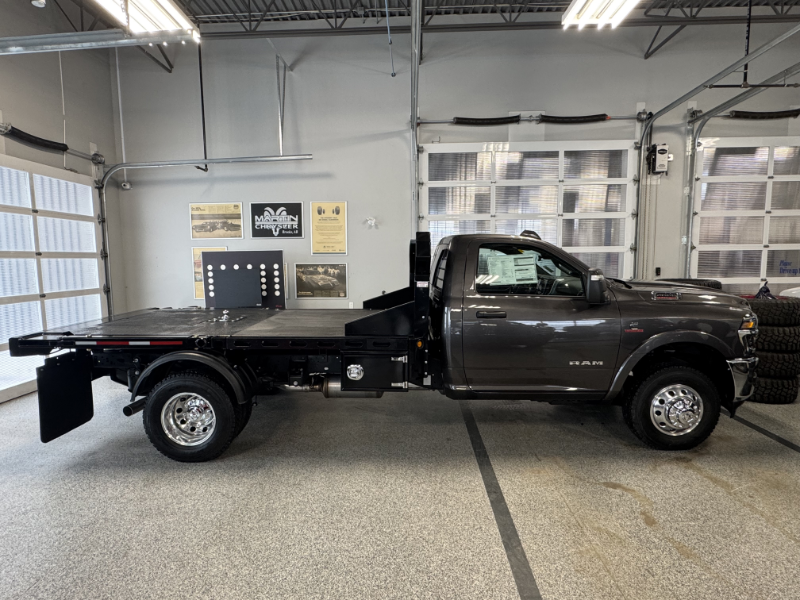 Granite Crystal Metallic 2025 RAM 3500 Chassis Pickup Truck Four-Wheel Drive Automatic