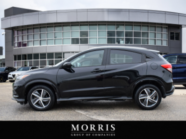 2021 Honda HR-V   at Alfa Romeo of Winnipeg Winnipeg Manitoba thumbnail 3