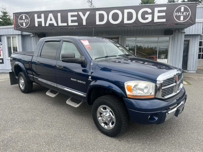 2006 Dodge RAM 3500 Laramie Mega Cab 4WD